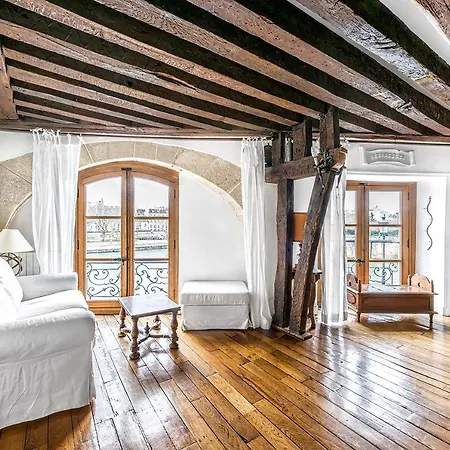 Apartment Saint-louis By B'your Paris
