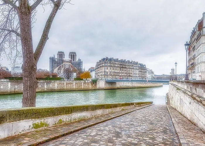 Saint-louis By B'your
